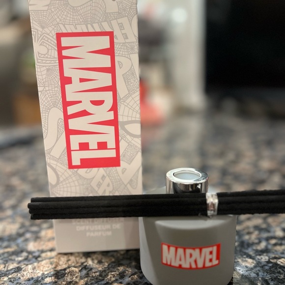 Collectors  Marvel Reed diffuser - Picture 8 of 8
